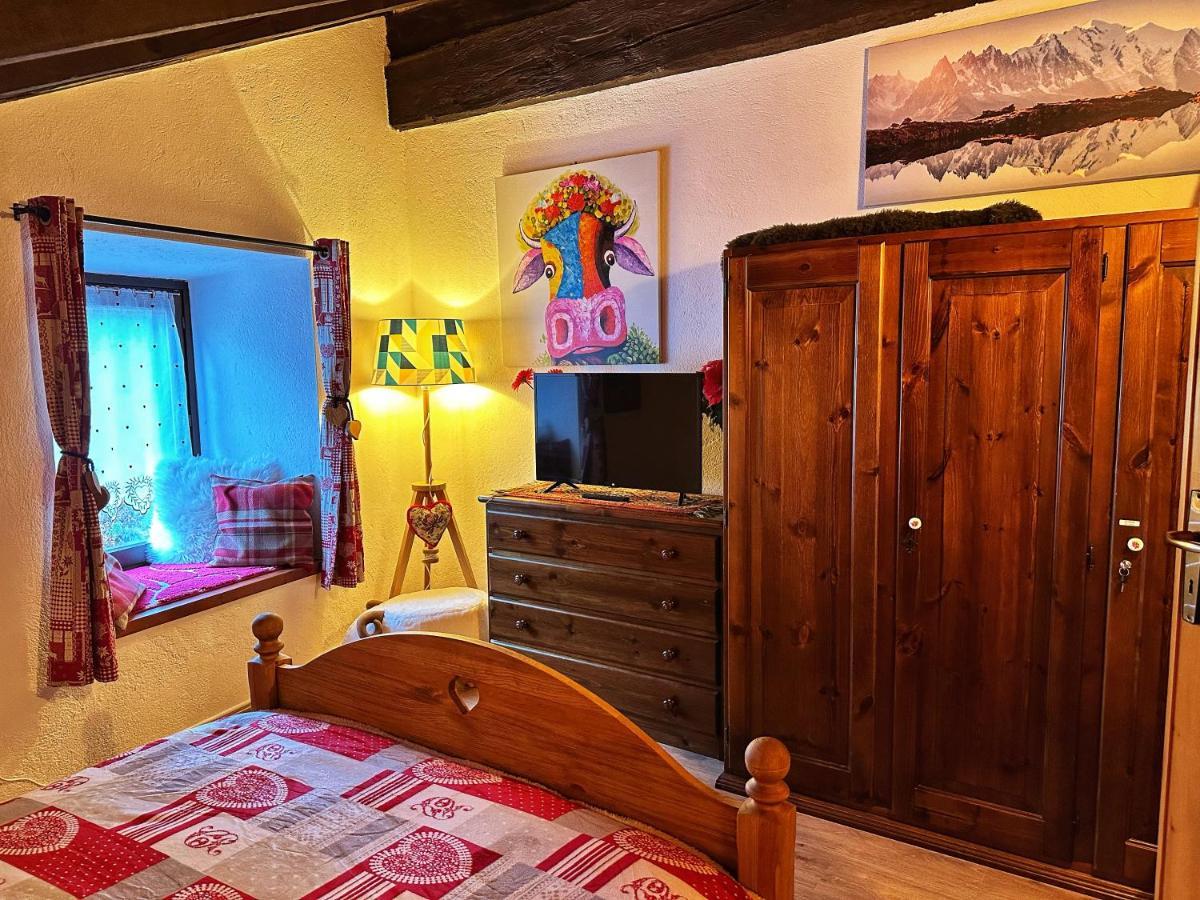Meizon - La Montagna, Pila, Crevacol, Aosta E Valpelline Gignod Exterior foto